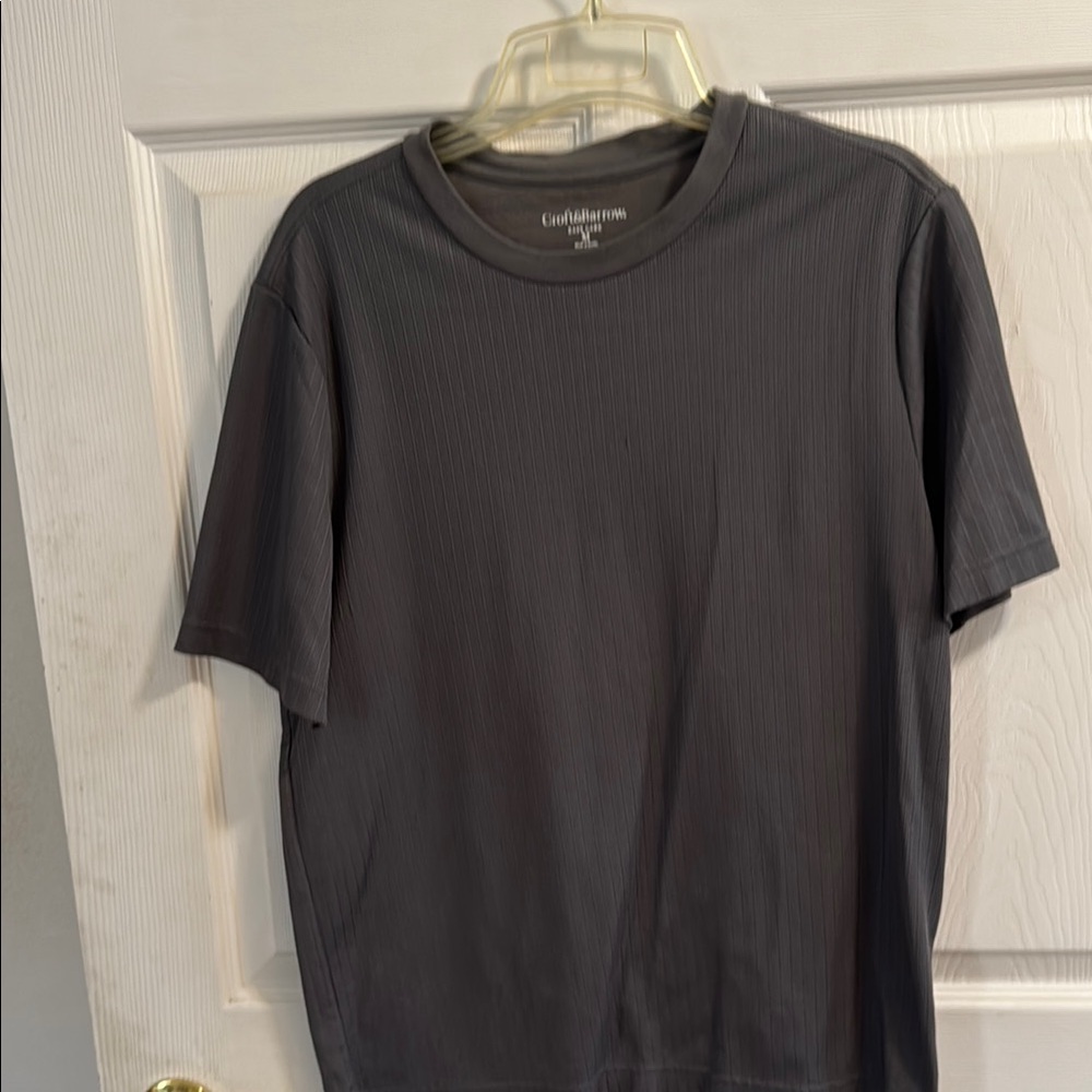 Croft & Barrow Men's Gray T-Shirt